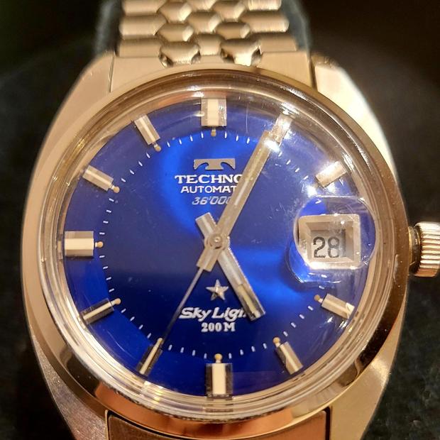 Technos 36000 A/ Stainless steel 1970 | Dealer | EveryWatch