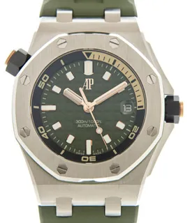 Audemars Piguet Royal Oak Offshore Diver 15720ST.OO.A052CA.01 Stainless steel Green