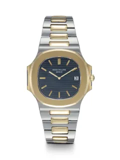 Patek Philippe Nautilus 3700/11JA – 050. 40mm Stainless steel and 18k yellow gold Black