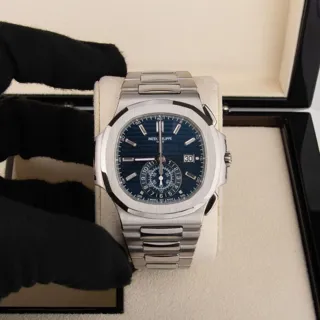 Patek Philippe Nautilus 5976/1G-001 White gold Blue