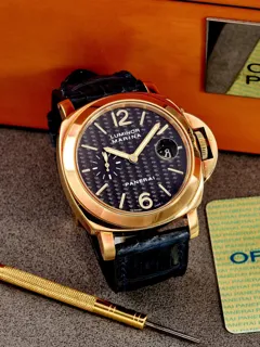 Panerai Luminor PAM 00140 44mm Yellow gold Black