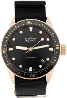 Blancpain Fifty Fathoms 5000-36S30-B52 A Sedna gold Black