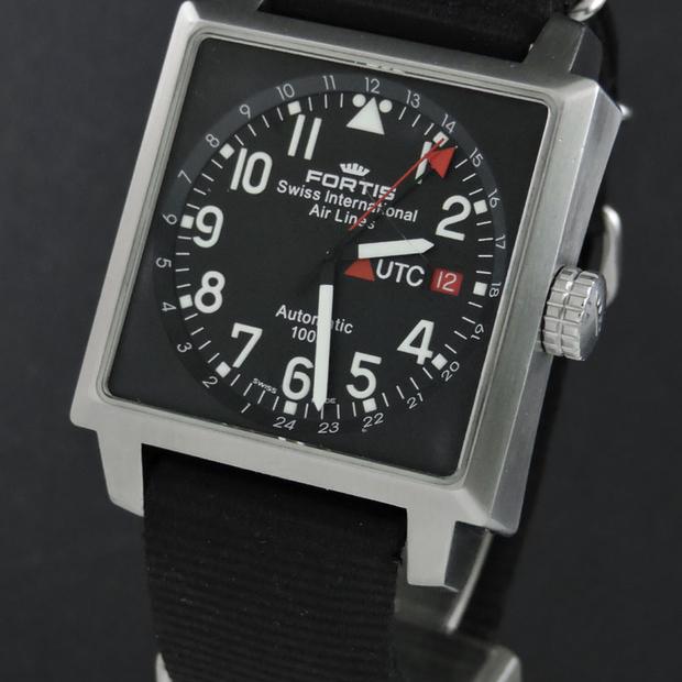 Fortis Square 652.10148 Stainless steel Black | Dealer | EveryWatch