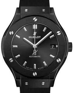 Hublot Classic Fusion 45, 42, 38, 33  565.CM.1470.RX Black ceramic Black