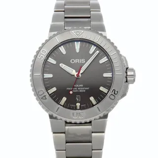 Oris Aquis Date 01 733 7730 4153-07 8 24 05PEB Stainless steel Gray