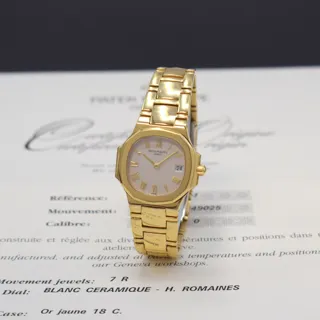 Patek Philippe Nautilus 4700/51 18k yellow gold Silver