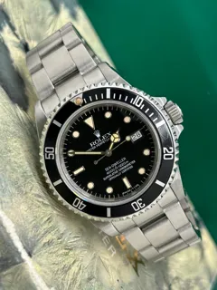 Rolex Sea-Dweller 16660 Stainless steel Black