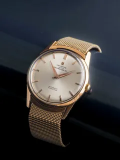 Universal Genève Polerouter Jet 103-56 34mm 18k yellow gold