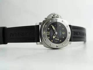 Panerai Submersible PAM 00243 44mm Stainless steel Black