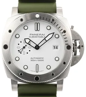 Panerai Submersible PAM01595 Stainless steel White