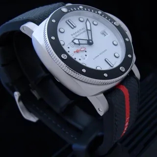 Panerai Submersible PAM 01579 Stainless steel White