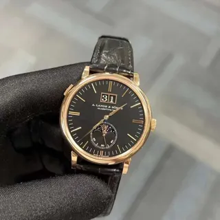 A. Lange & Söhne Saxonia 384.031 40mm Rose gold Black