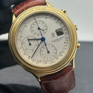 Audemars Piguet Huitième Chronograph 25644 40mm Yellow gold Silver