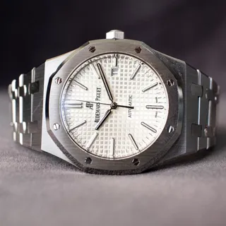 Audemars Piguet Royal Oak Selfwinding 15400ST.OO.1220ST.02 ( OAK  ) 41mm Stainless steel Silver