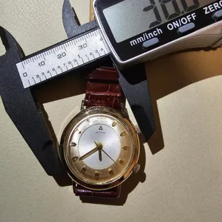 Jaeger-LeCoultre Memovox E855 37mm