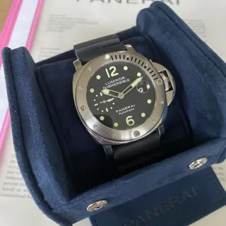 Panerai Submersible PAM 00024 44mm Stainless steel Black