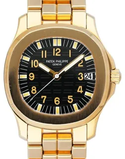 Patek Philippe Aquanaut 5066/1J 34mm Yellow gold Black