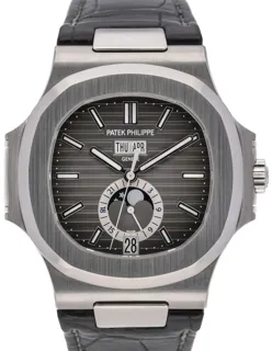 Patek Philippe Nautilus 5726A-001 40mm Stainless steel Black