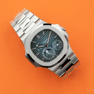 Patek Philippe Nautilus Moonphase 5712/1A-001 40mm Stainless steel Blue