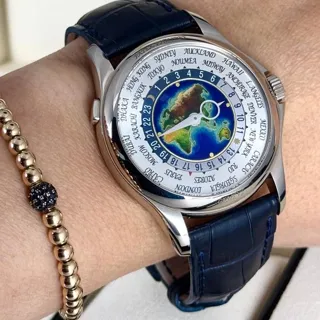 Patek Philippe World Time 5131G-001 39.5mm White gold Silver