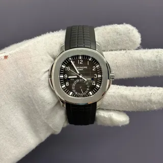 Patek Philippe Aquanaut 5164 40.8mm Stainless steel Black