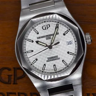 Girard-Perregaux Laureato 81005-11-131-11A 38mm Stainless steel Silver