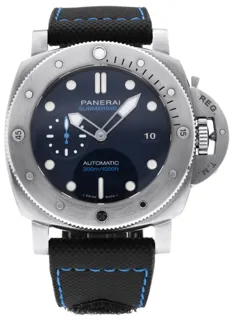 Panerai Submersible PAM 00692 47mm Stainless steel Blue