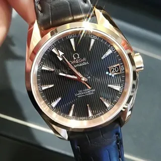 Omega Aqua Terra 231.53.39.21.06.001 Red gold Gray