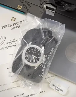 Patek Philippe Aquanaut 5165A 38mm Stainless steel Black