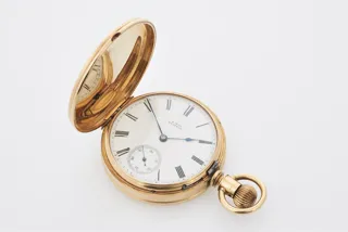 Waltham Watch Company 18k yellow gold White