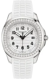 Patek Philippe Aquanaut 5267/200A-010 39mm Stainless steel White