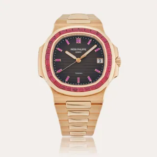 Patek Philippe Nautilus 5723/112R-001 40.5mm 18k rose gold Brown