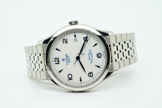 Tudor 1926 91550 White