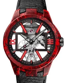 Ulysse Nardin Executive 3713-260/MAGMA Carbon fiber Red