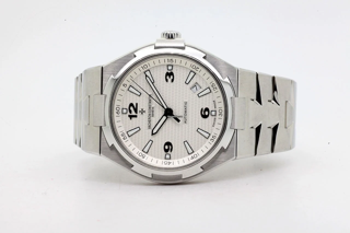 Vacheron Constantin Overseas 47040/B01A-9093 42mm Stainless steel Silver