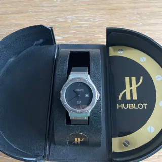 Hublot Classic B 1394.1 28mm Stainless steel Black