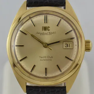 IWC Yacht Club R 811 A 36mm Yellow gold Golden