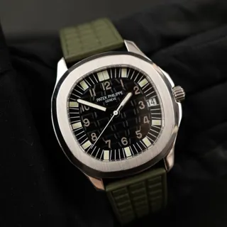 Patek Philippe Aquanaut 5065/1A-001 38mm Stainless steel Black