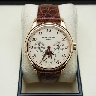 Patek Philippe Perpetual Calendar 5327R-001 Rose gold White