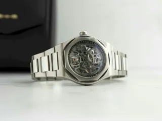 Girard-Perregaux Laureato 81015-11-3143-1GM 42mm Stainless steel Skeletonized