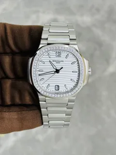 Patek Philippe Nautilus PP 7118/1200A-010 Stainless steel White