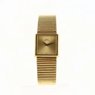 Piaget Carree 70802G1 Yellow gold Champagne