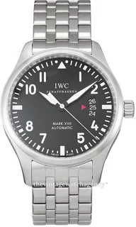 IWC Pilot IW326504 Stainless steel Black