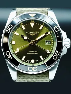 Longines HydroConquest L37904062 Ceramic and Stainless steel Sunray Green