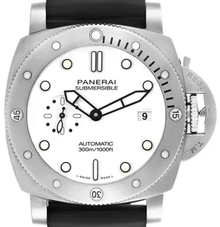 Panerai Submersible PAM 01226 44mm Stainless steel White