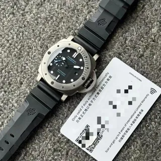 Panerai Submersible PAM 01305 47mm Stainless steel Black