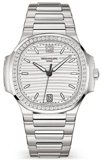 Patek Philippe Nautilus 7118/1200A-010 Stainless steel Silver