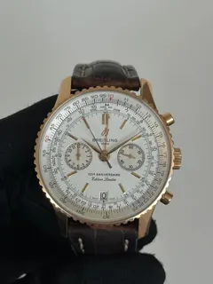 Breitling Navitimer 1 R26322 43mm Rose gold White