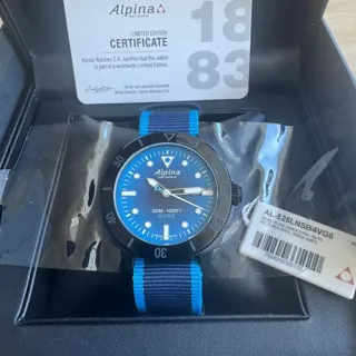 Alpina Seastrong AL-525LNSB4VG6 44mm Plastic Blue