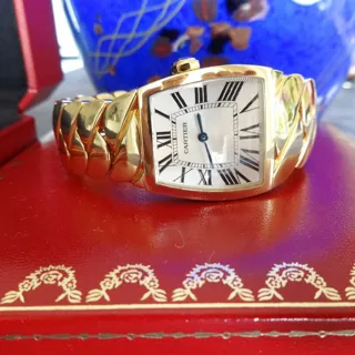 Cartier La Dona de Cartier 2836 28mm Yellow gold Silver